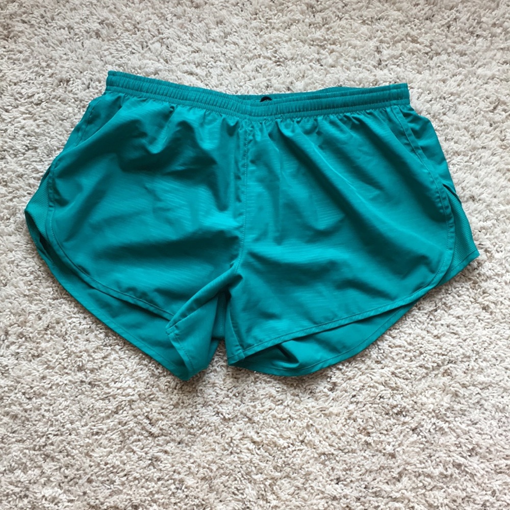 Nike Modern Tempo 3" Printed Shorts • Size Medium